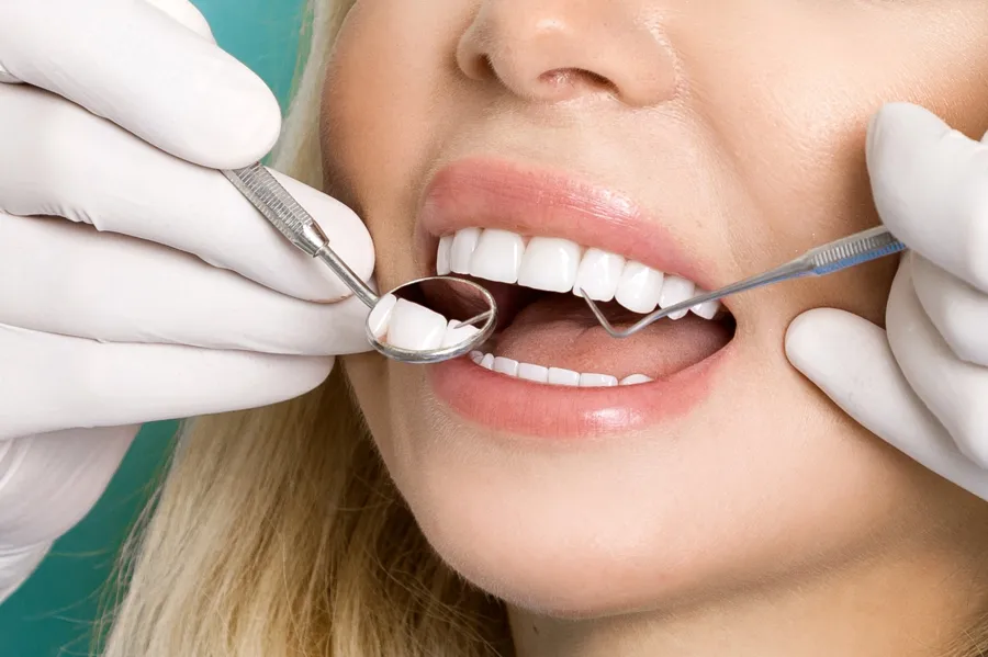 dentist_in_cotswold_dental_examination