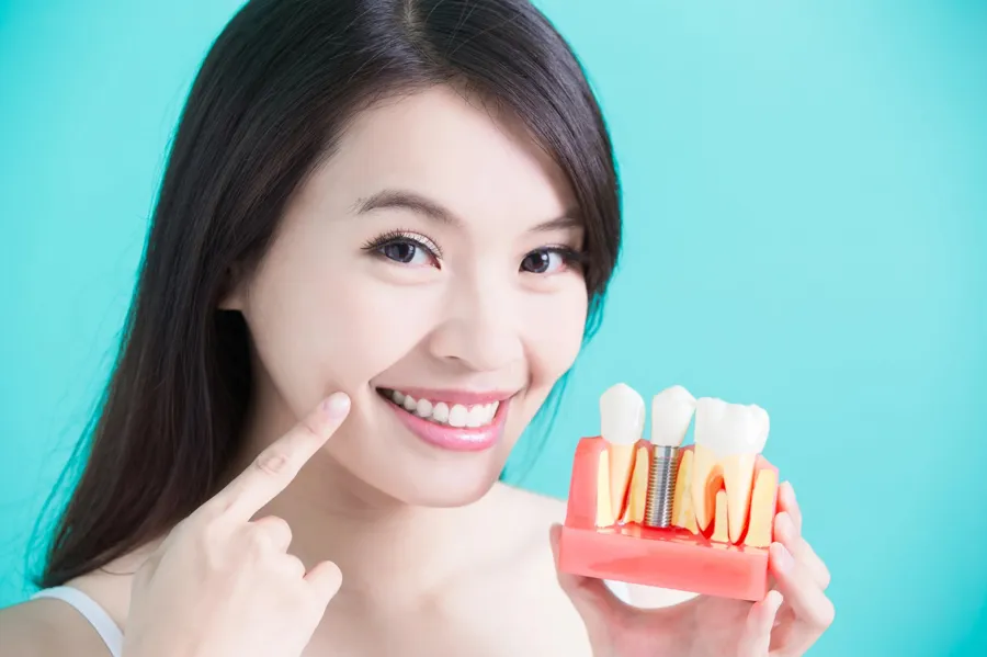 dentist_in_cotswold_implants_procedure_dental_care